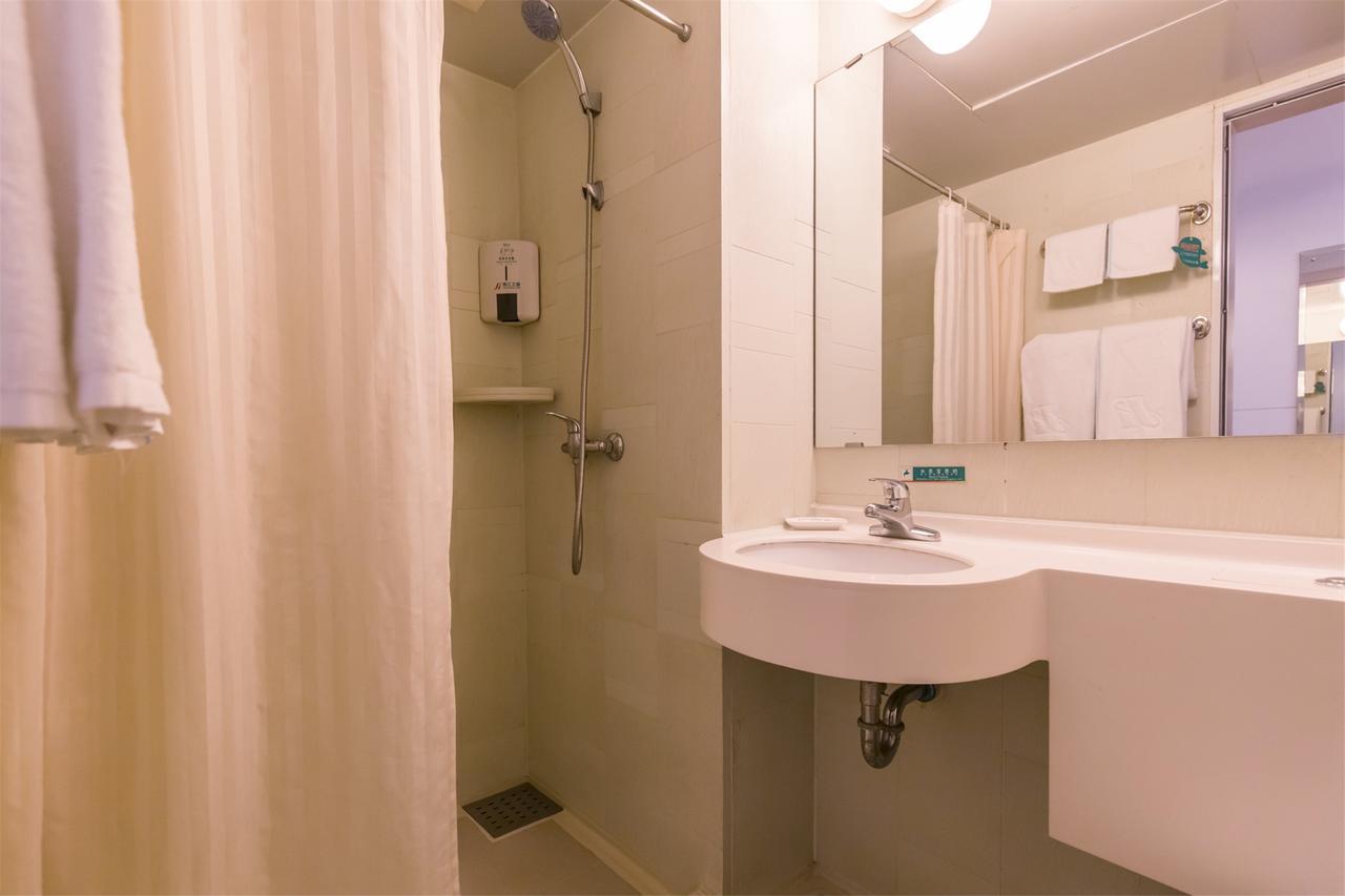 Jinjiang Inn Select Shanghai Fengxian Baolong Plaza North Yunhe Road Exterior photo